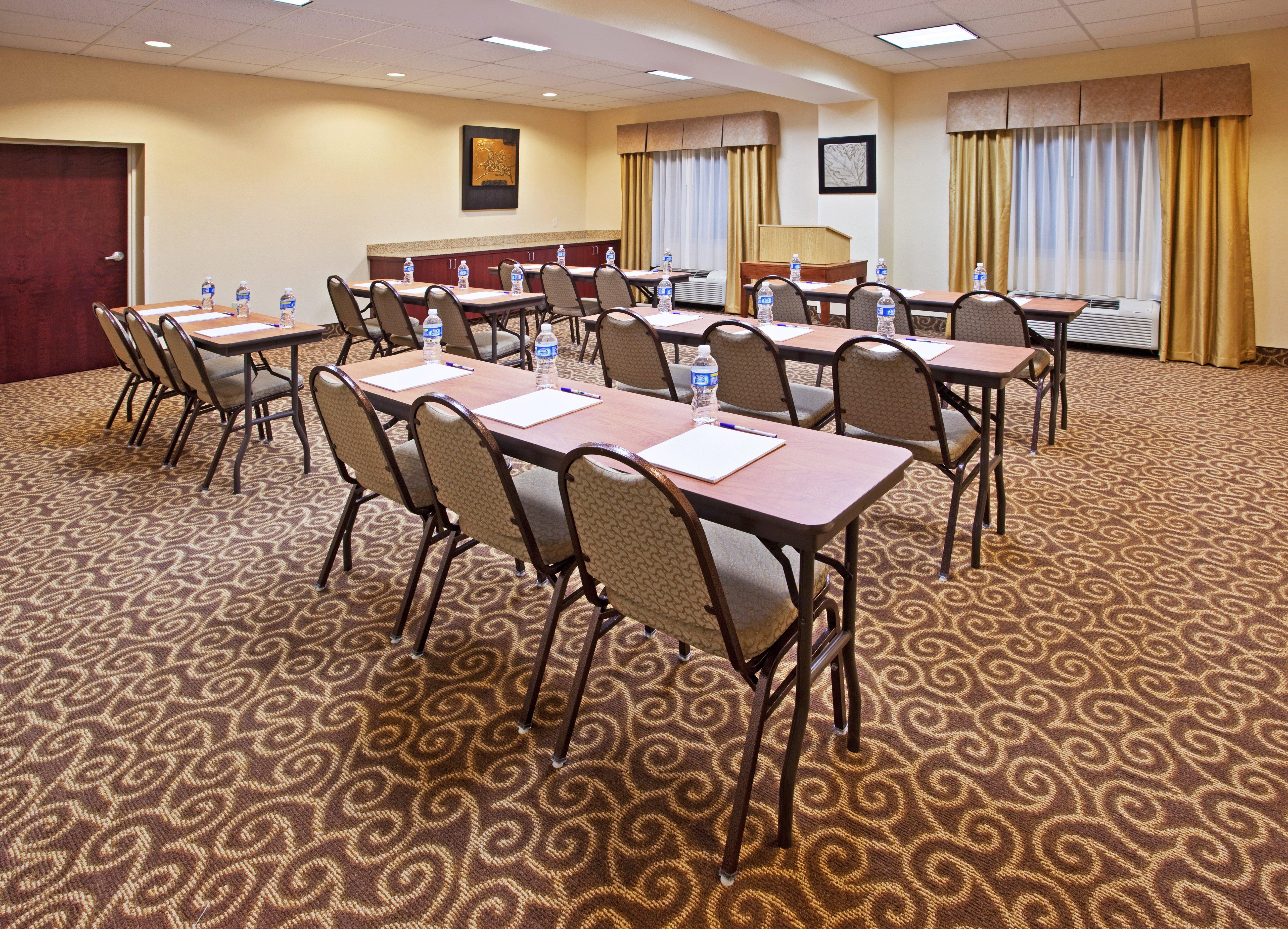 Holiday Inn Express & Suites Niagara Falls By Ihg Exterior photo
